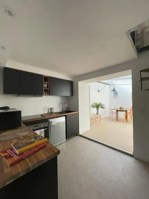 Maison Avec Patio Proche Place Des Carmes Avignon Prázdninový dům
